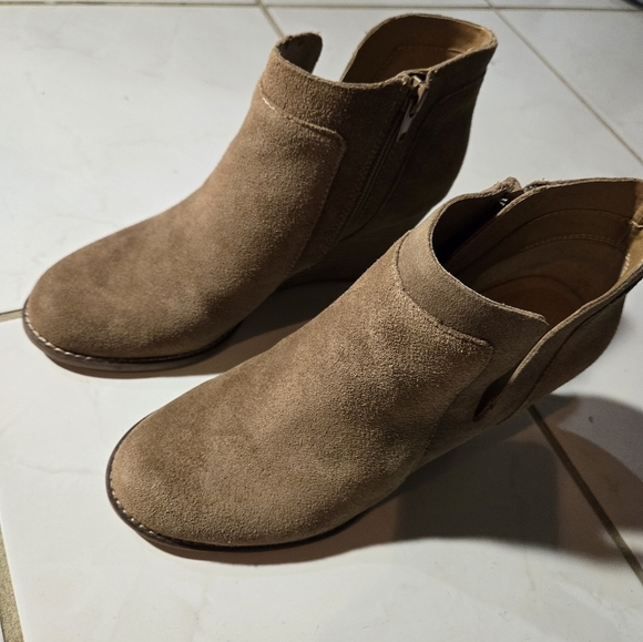 Lucky Brand Tan Taupe Brown Leather Boots Ankle Booties Heel Shoes - Picture 8 of 12